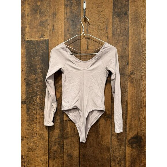 Lululemon One Piece Body Suit Pink Size 4 EUC - Picture 2 of 3